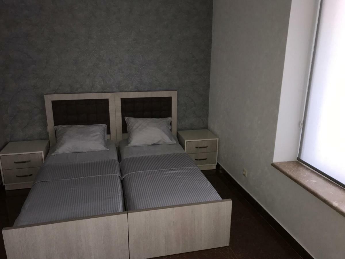 Liko Hostel Єреван Екстер'єр фото