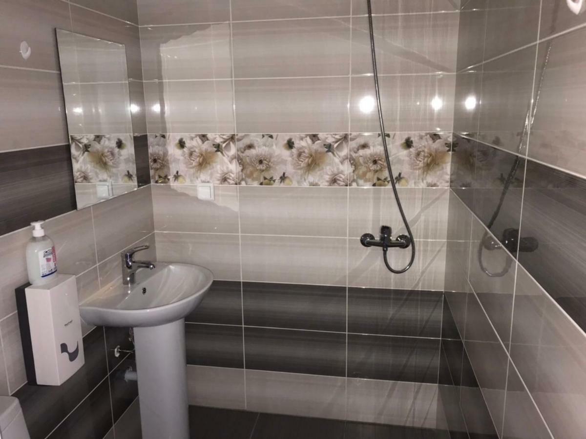 Liko Hostel Єреван Екстер'єр фото