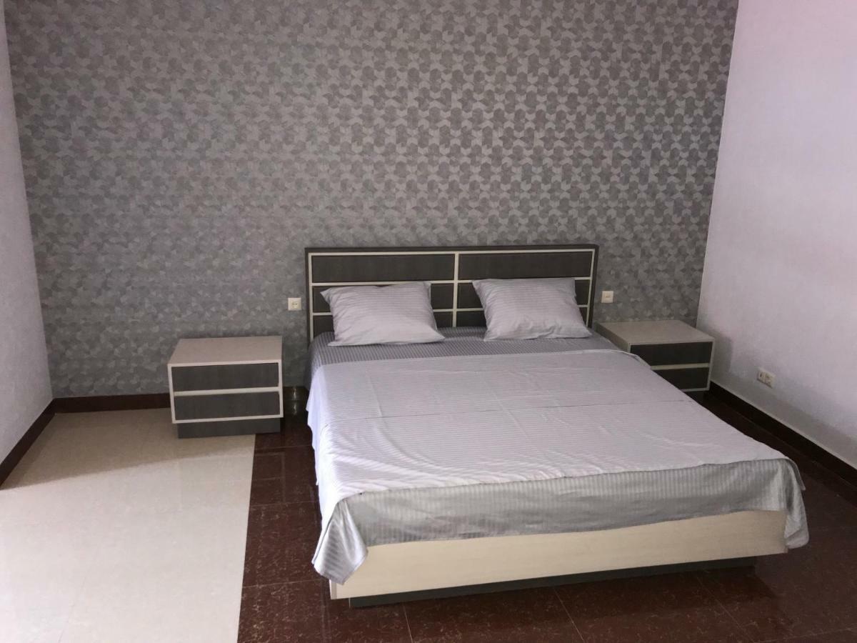 Liko Hostel Єреван Екстер'єр фото