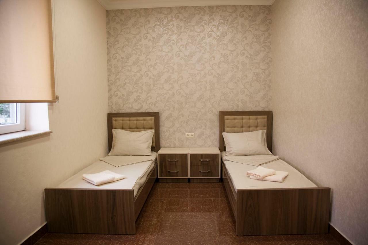 Liko Hostel Єреван Екстер'єр фото
