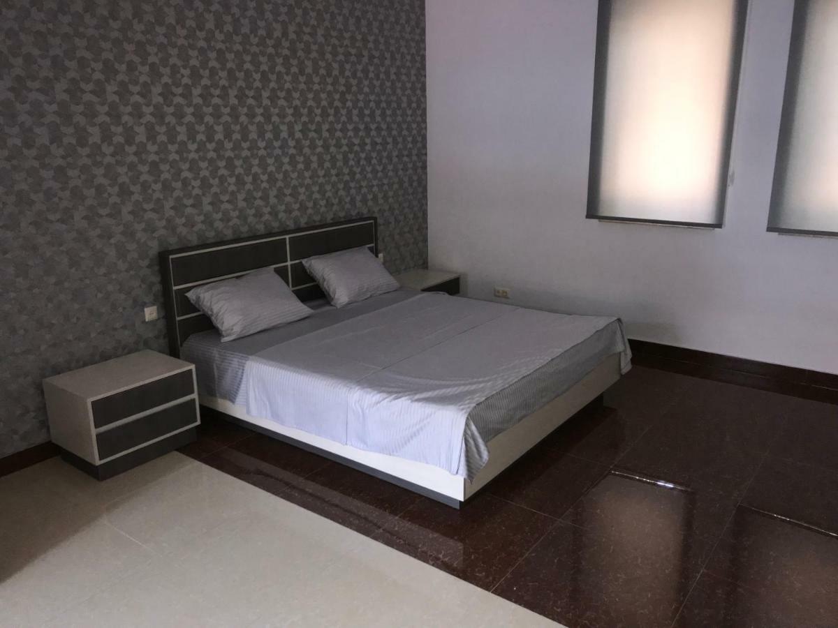 Liko Hostel Єреван Екстер'єр фото
