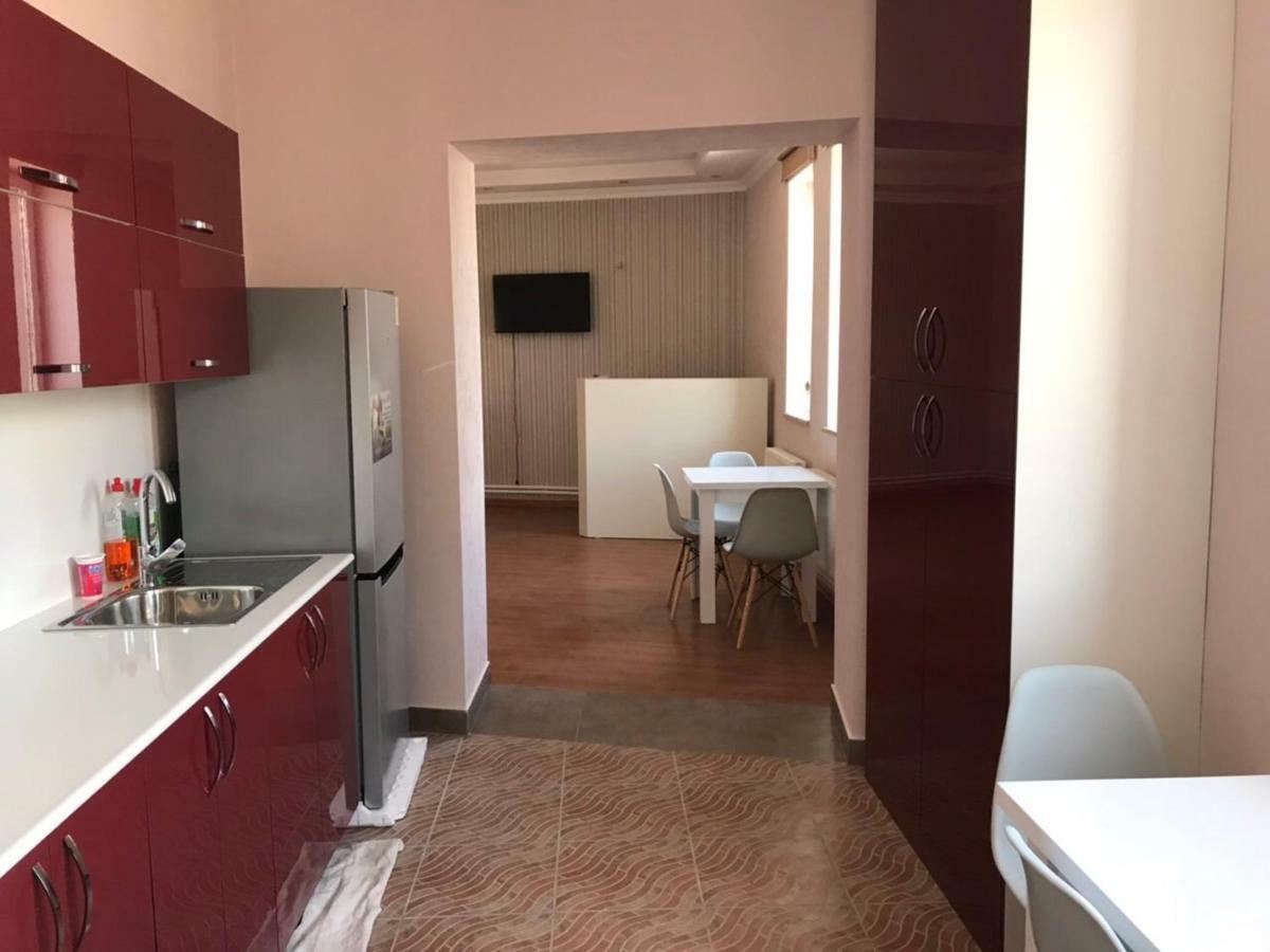 Liko Hostel Єреван Екстер'єр фото